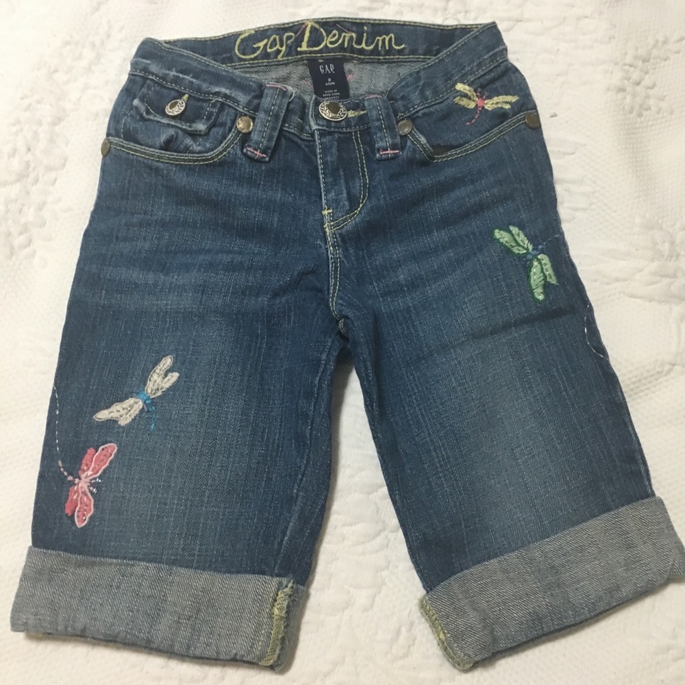 Girls Gap Denim embroidered shorts Sz 8 slim. EUC
